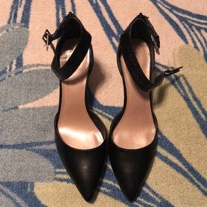 Woman’s black shoes